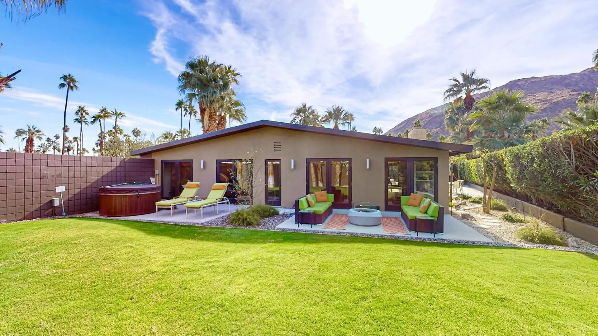 Holiday home Zen Inspired Sanctuary Permit# 1131 Villa Palm Springs United States